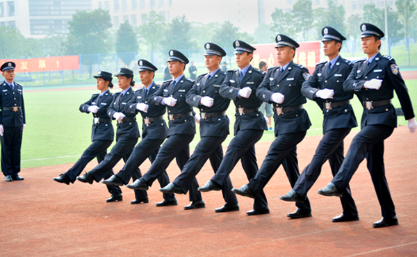 关于影响监狱警察工作投入的因素研究