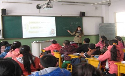 重视小学语文教学，提高素质教育水平的研究